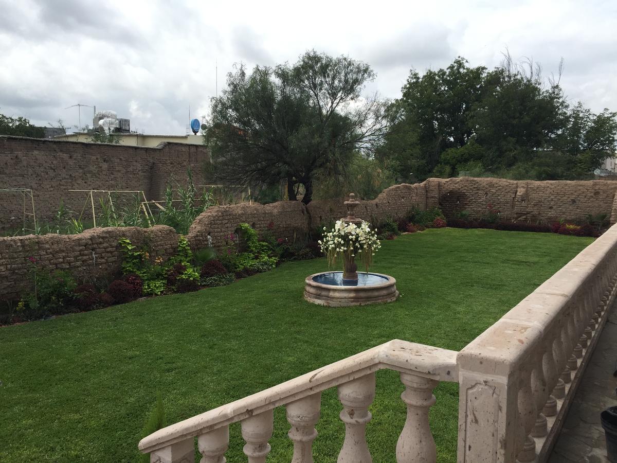 Los Nogales Inn Camargo Exteriör bild